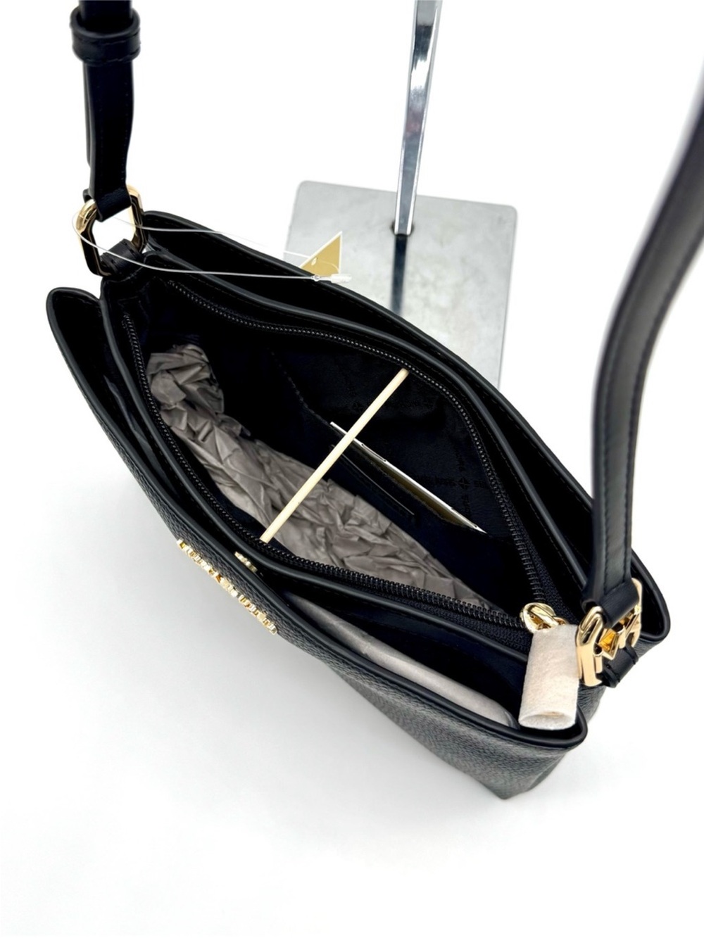 Michael Kors Trisha Medium Pebbled Leather Crossbody Bag Black/Gold - Picture 8 of 10